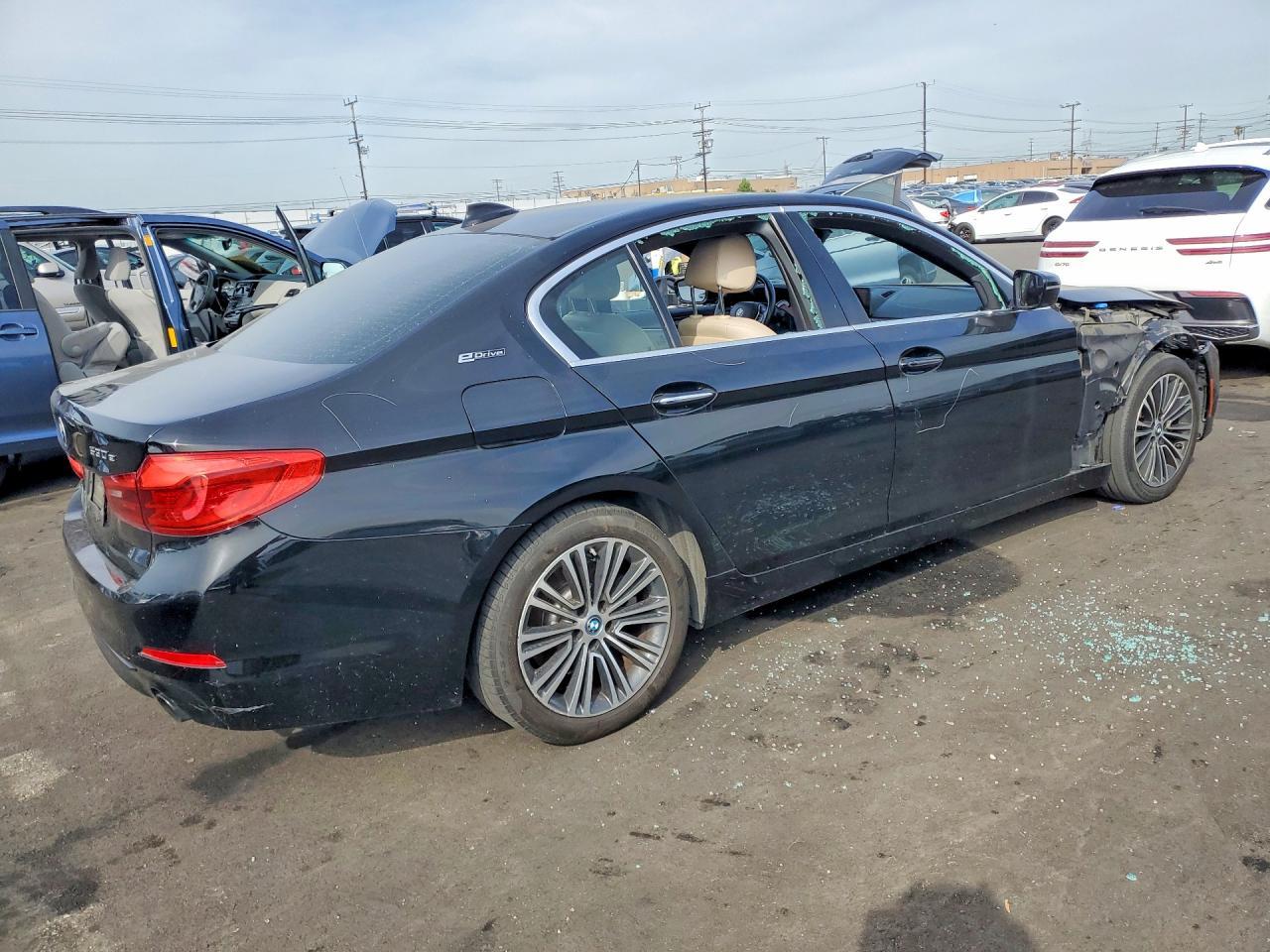 2018 BMW 530E - Image 3