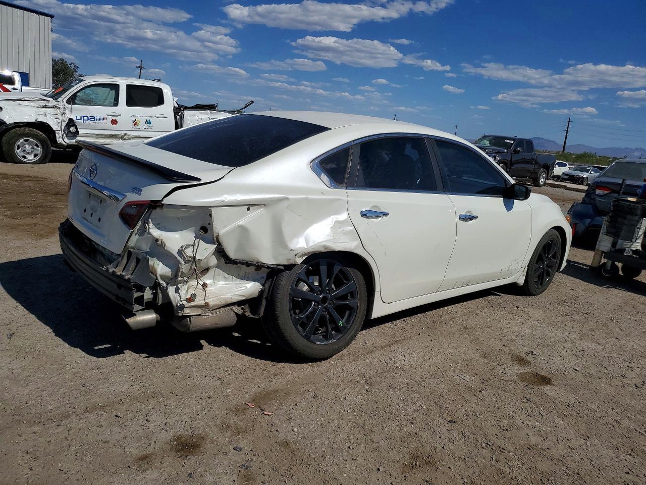 2017 Nissan Altima 2.5 Sr - Фото 3
