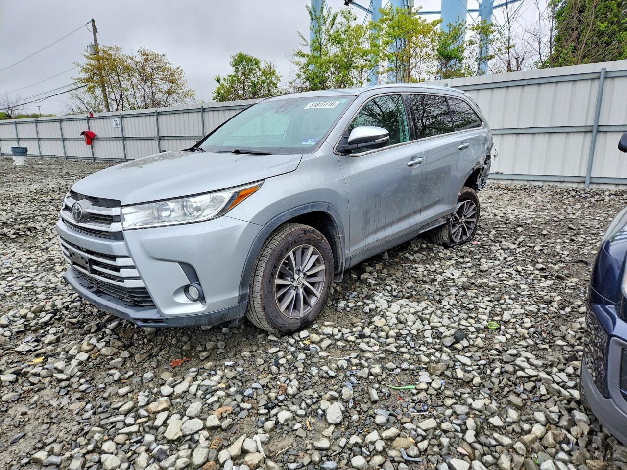 2019 Toyota Highlander Xle