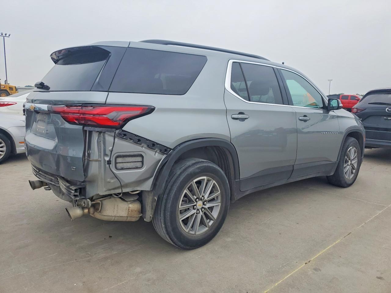 2023 Chevrolet Traverse Lt - Фото 3