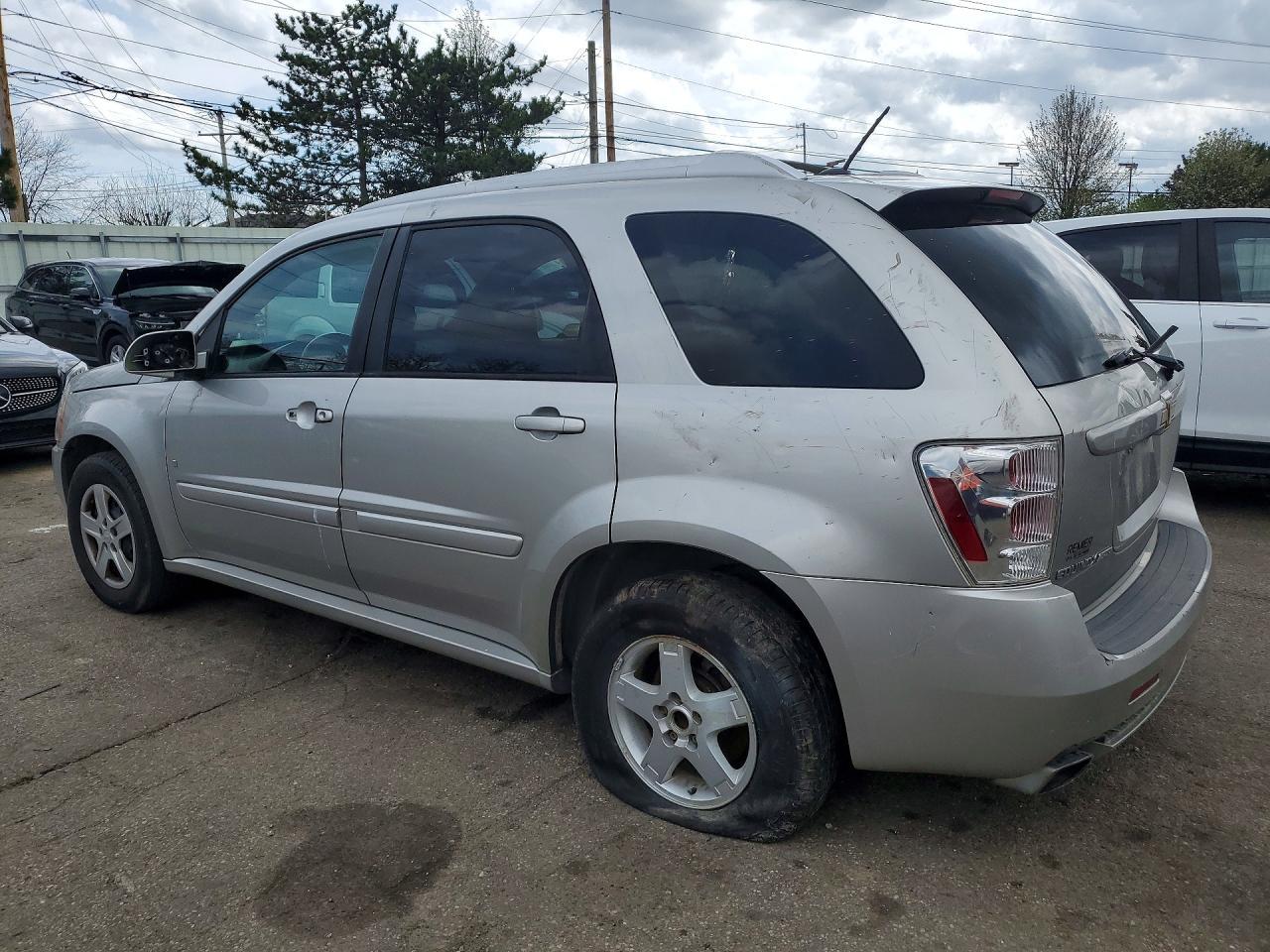 2008 Chevrolet Equinox Sport - Image 2