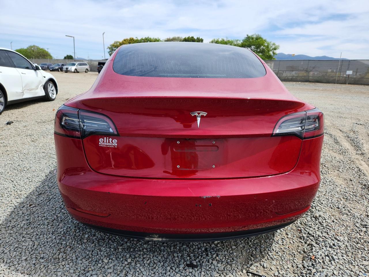 2018 Tesla Model 3 - Фото 6