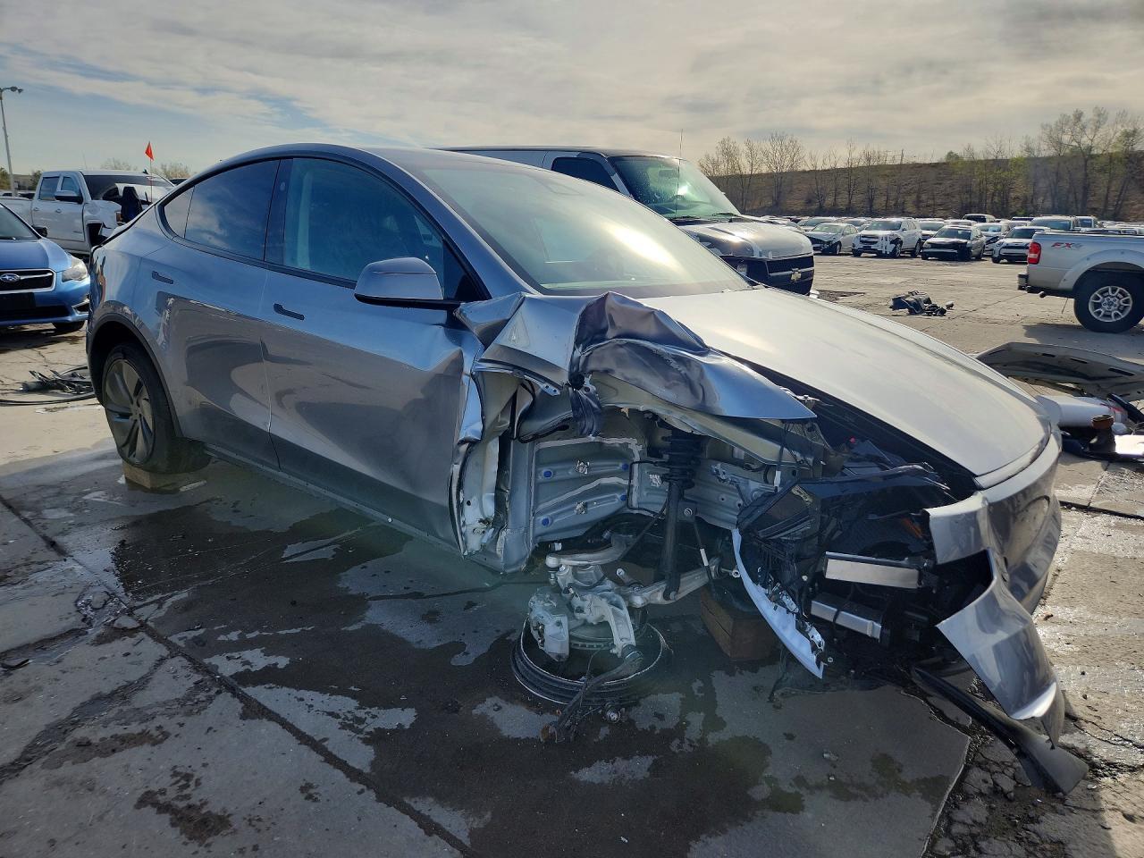 2026 Tesla Model Y - Image 4