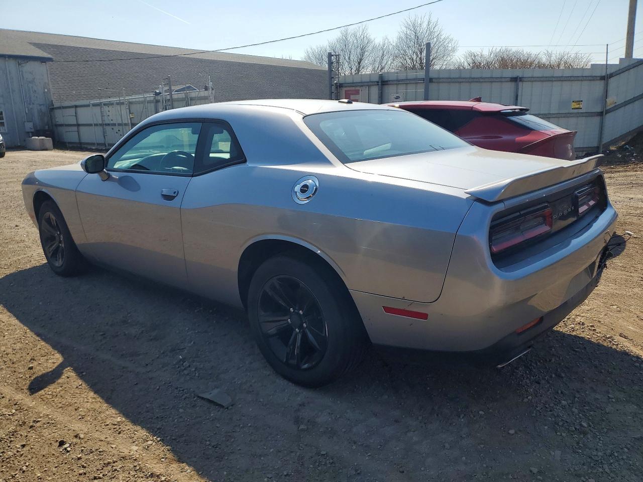 2018 Dodge Challenger Sxt - Image 2