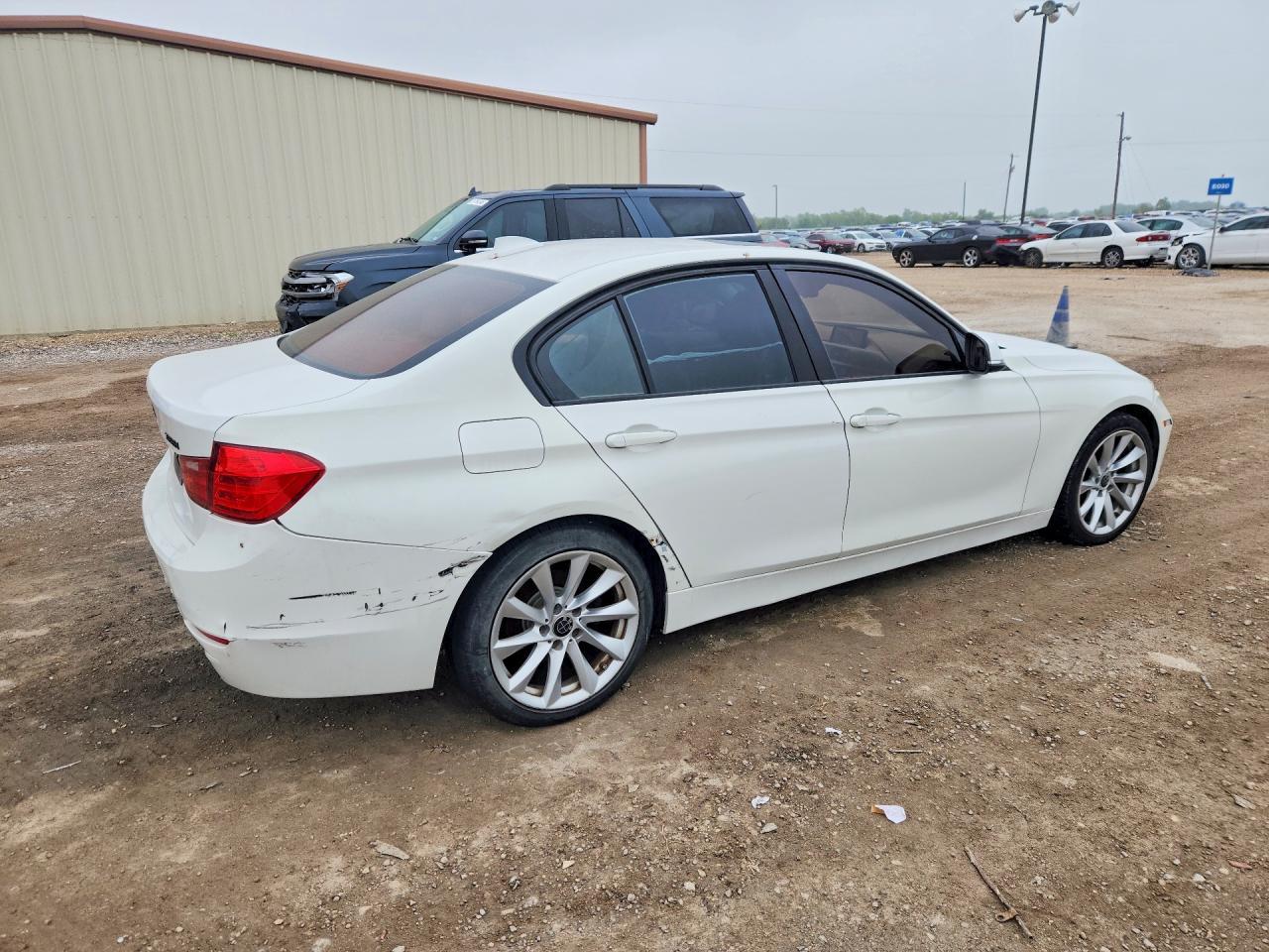 2013 BMW 328 I - Фото 3