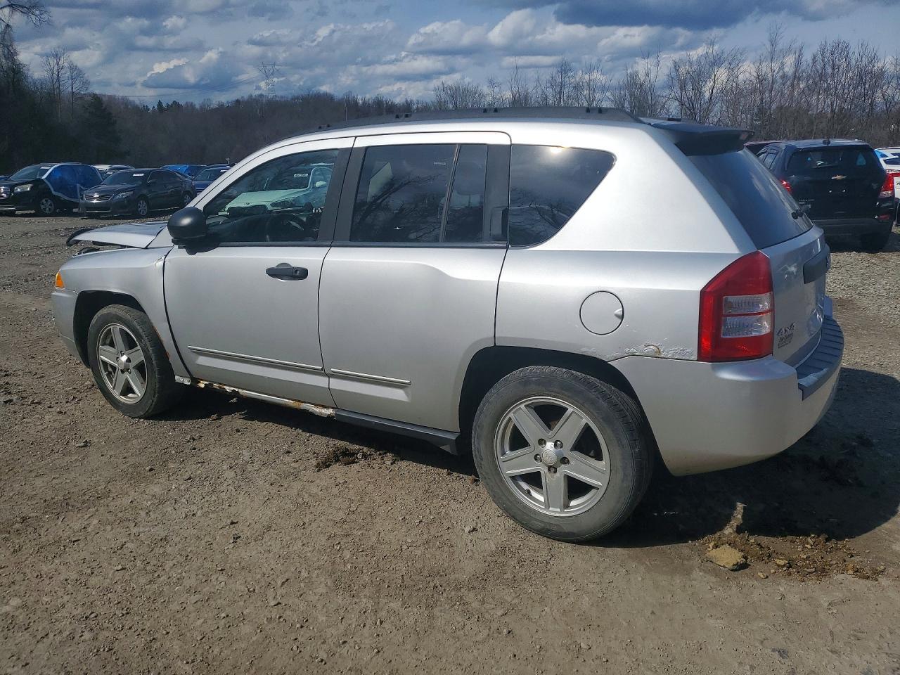 2009 Jeep Compass Sport - Фото 2