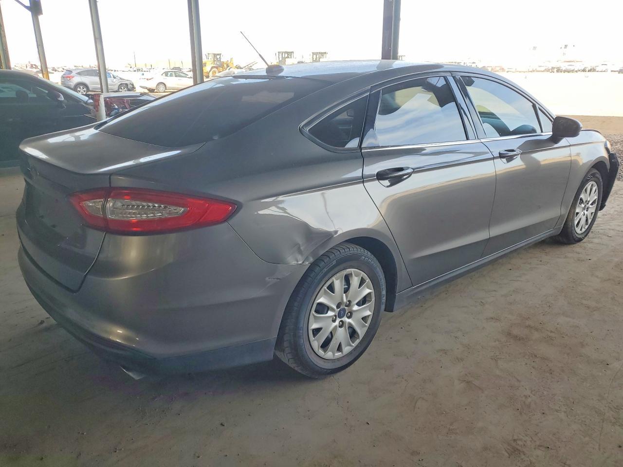 2013 Ford Fusion S - Image 3
