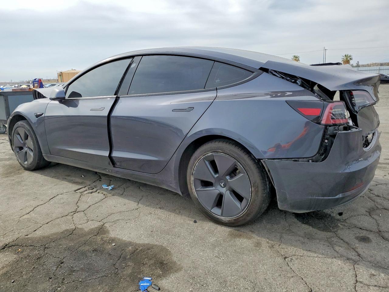 2023 Tesla Model 3 - Image 2