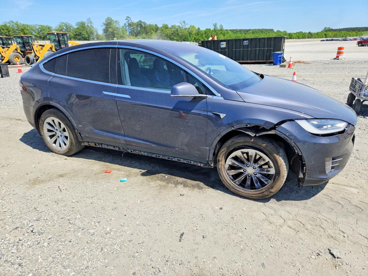 2018 Tesla Model X - Image 4