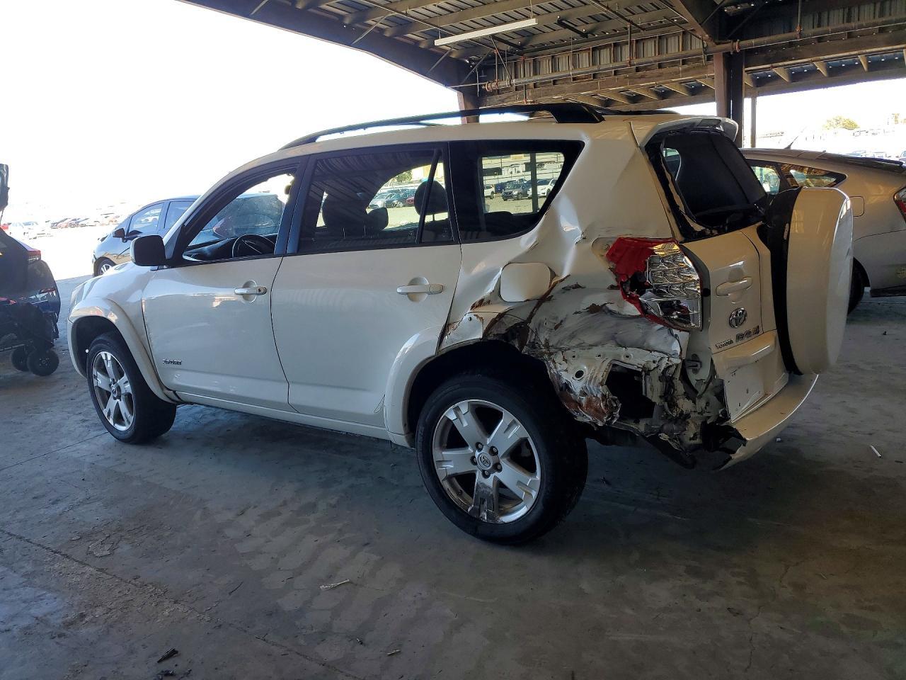 2006 Toyota Rav4 Sport - Фото 2