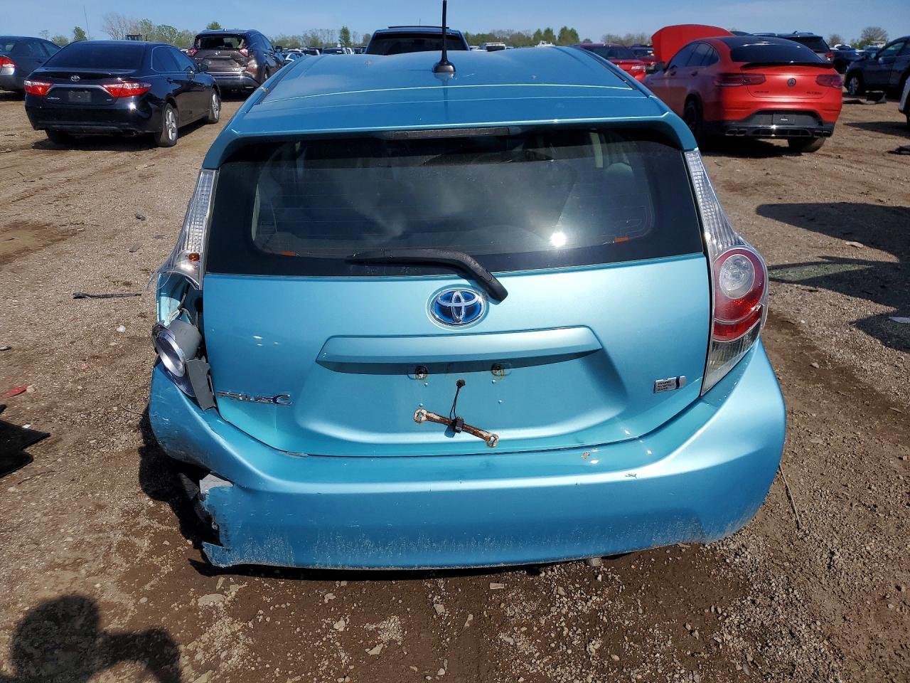 2013 Toyota Prius C Four - Фото 6