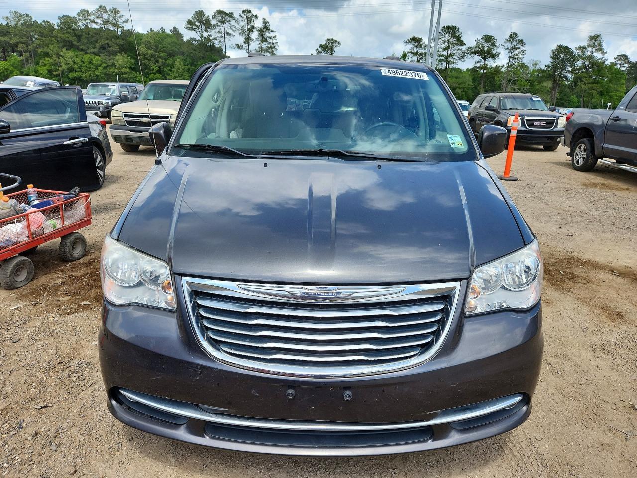 2016 Chrysler Town & Country Touring - Фото 5