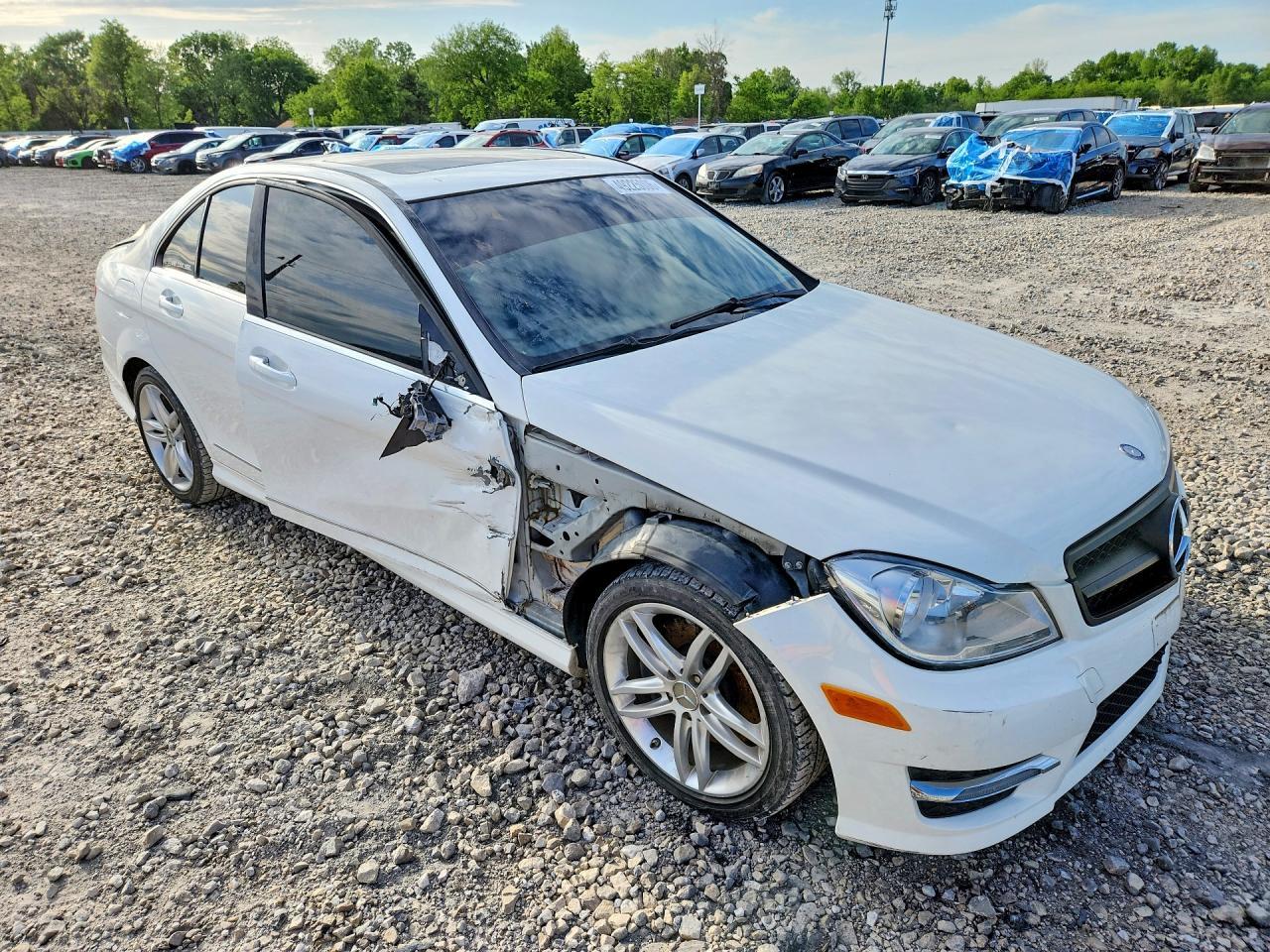 2013 Mercedes-Benz C 300 4Matic - Image 4