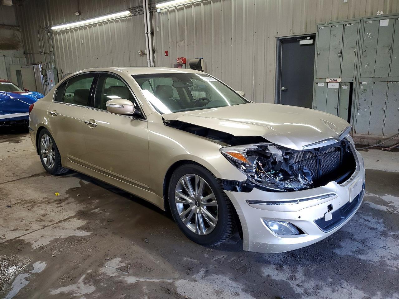 2012 Hyundai Genesis 3.8L - Фото 4
