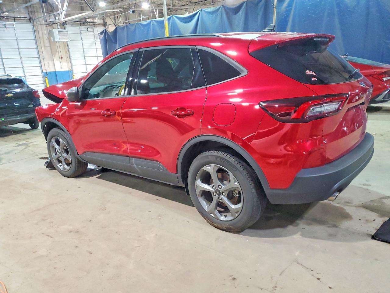 2025 Ford Escape St Line - Image 2