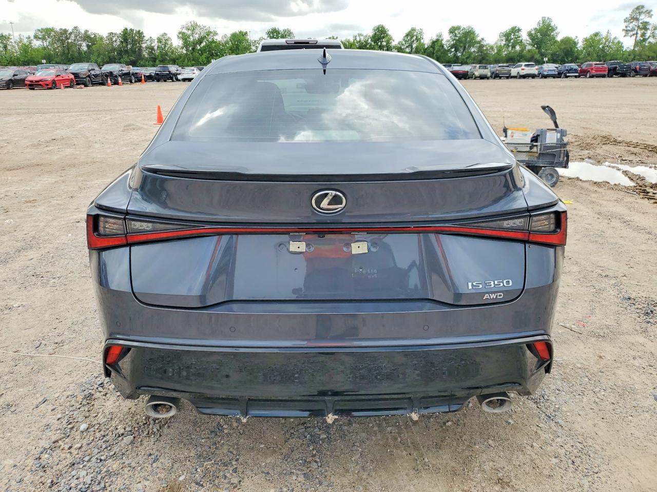 2023 Lexus Is 350 F Sport - Image 6
