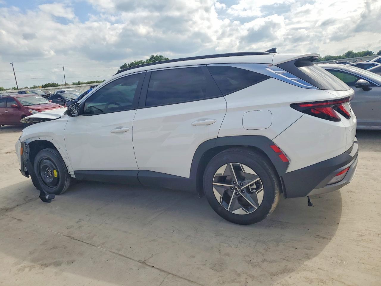 2025 Hyundai Tucson Sel - Image 2