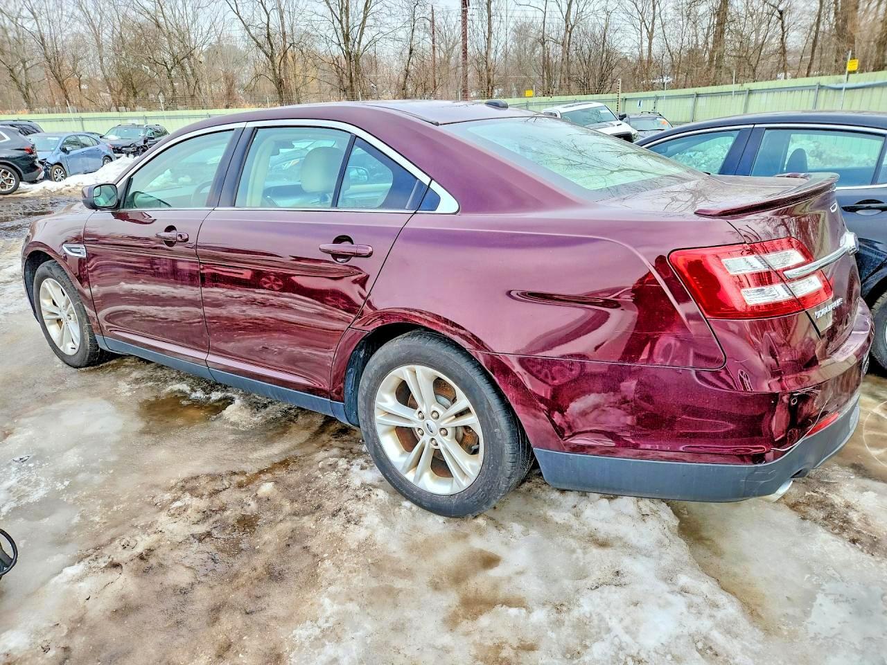 2018 Ford Taurus Sel - Фото 2