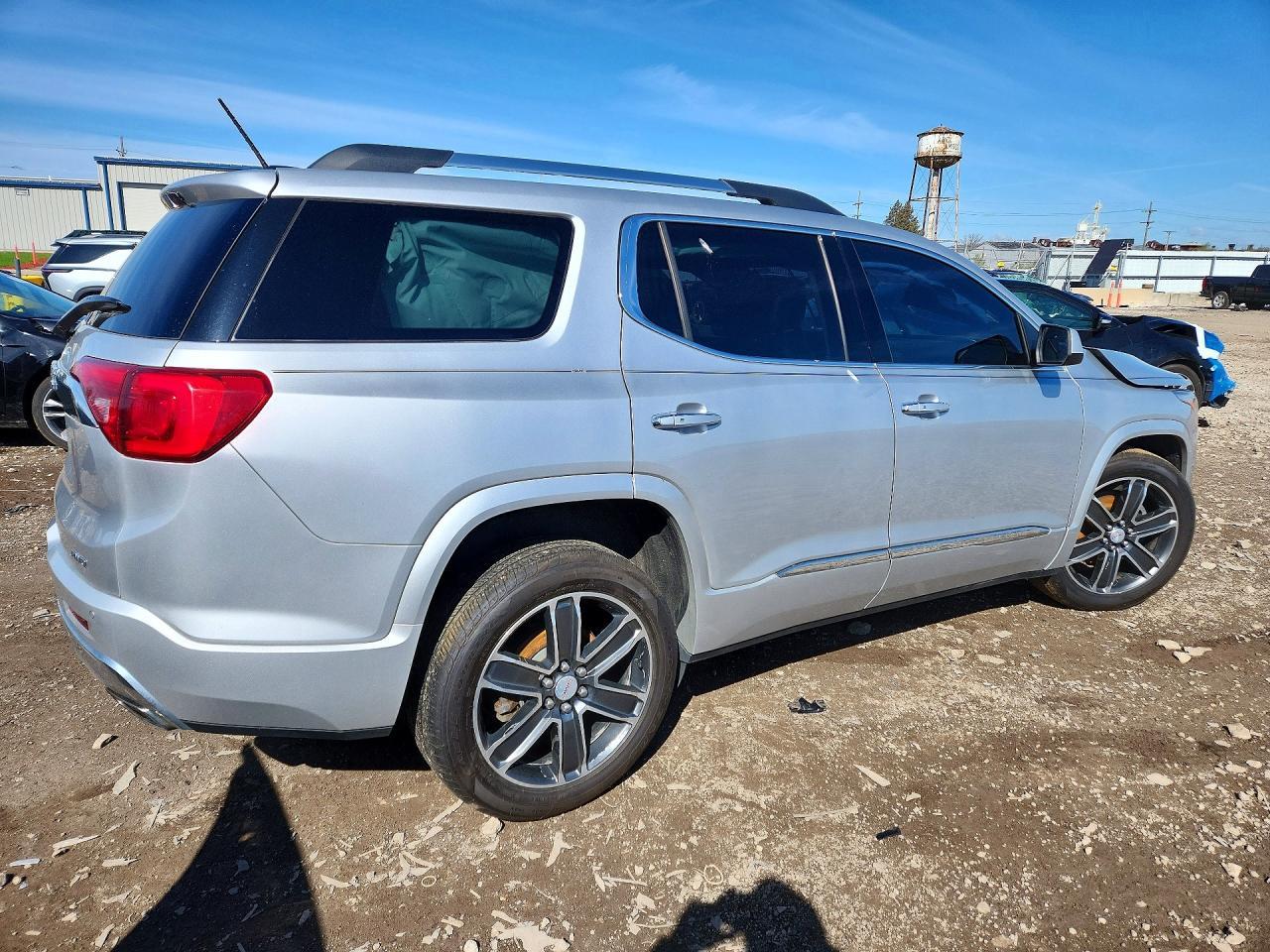 2018 GMC Acadia Denali - Фото 3