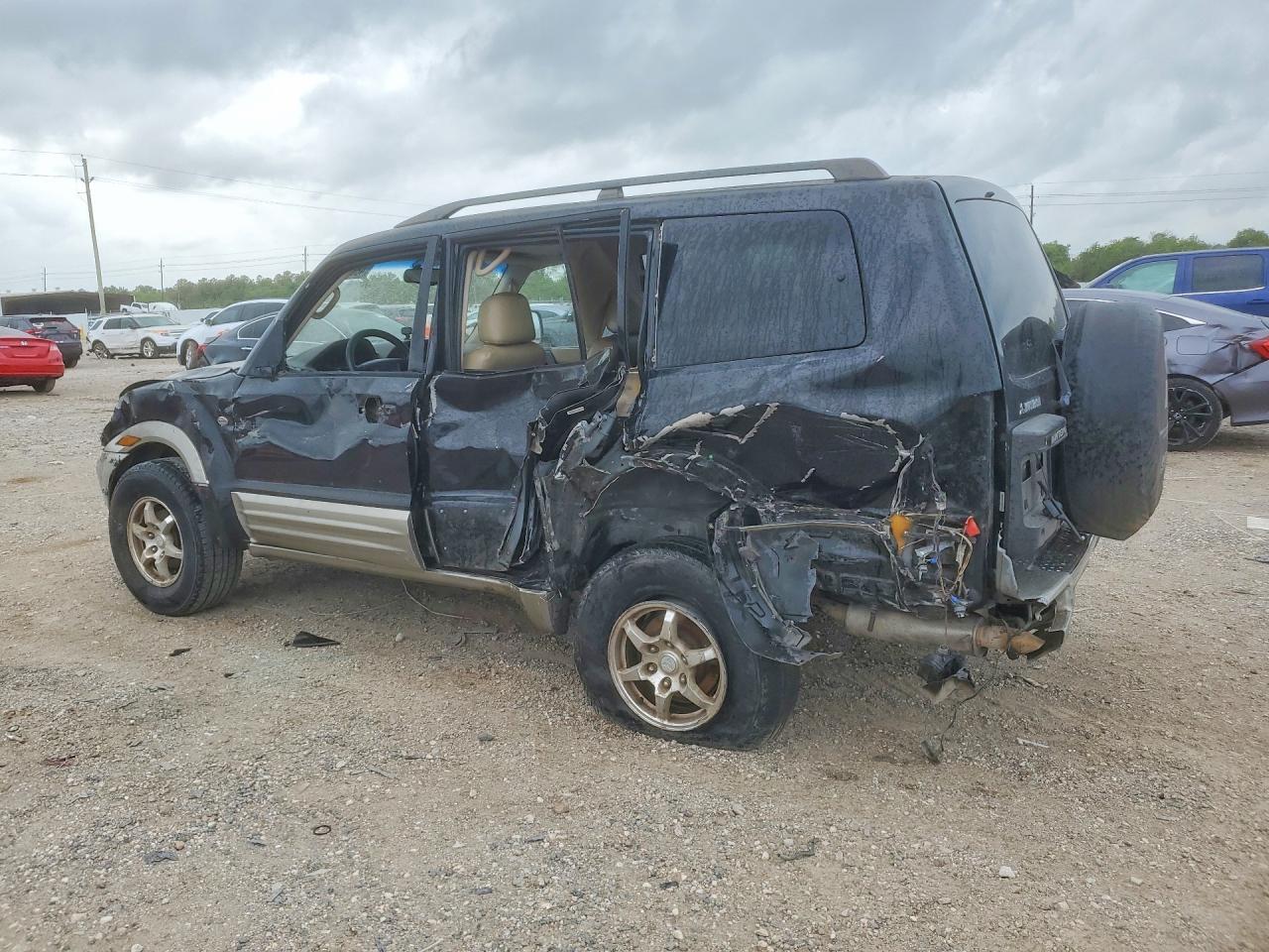 2001 Mitsubishi Montero Xls - Image 2