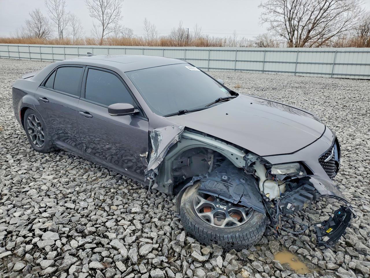 2017 Chrysler 300 S - Image 4