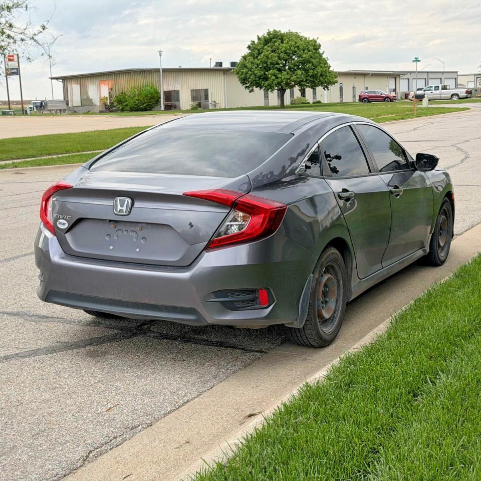 2017 Honda Civic Lx - Image 4
