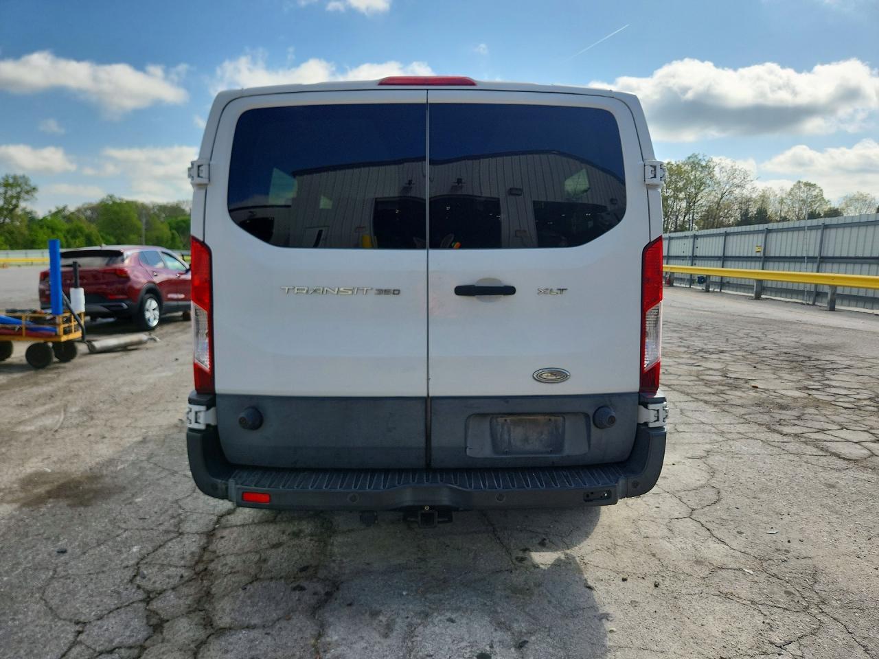 2015 Ford Transit T-350 - Image 6