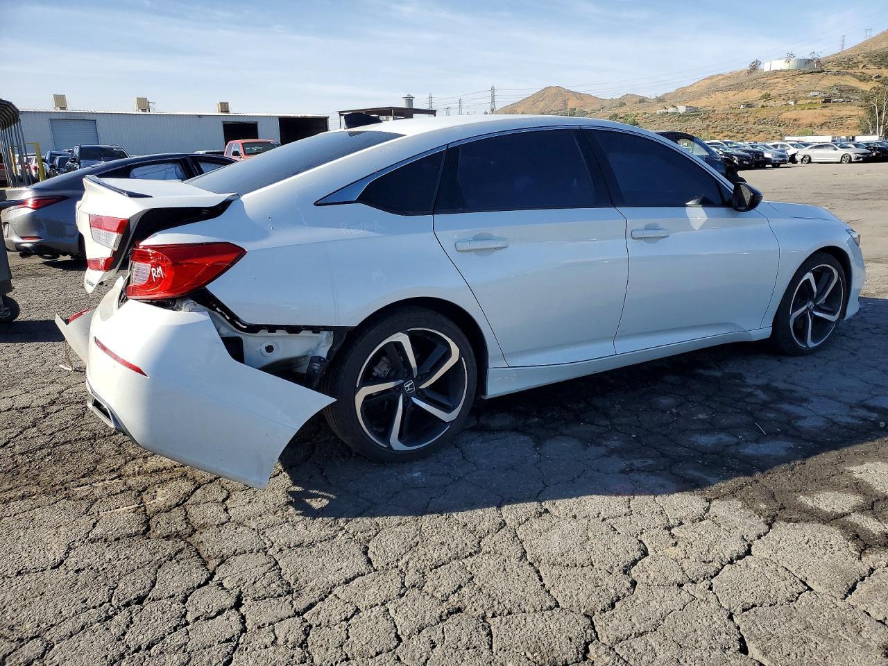 2021 Honda Accord Sport - Фото 3