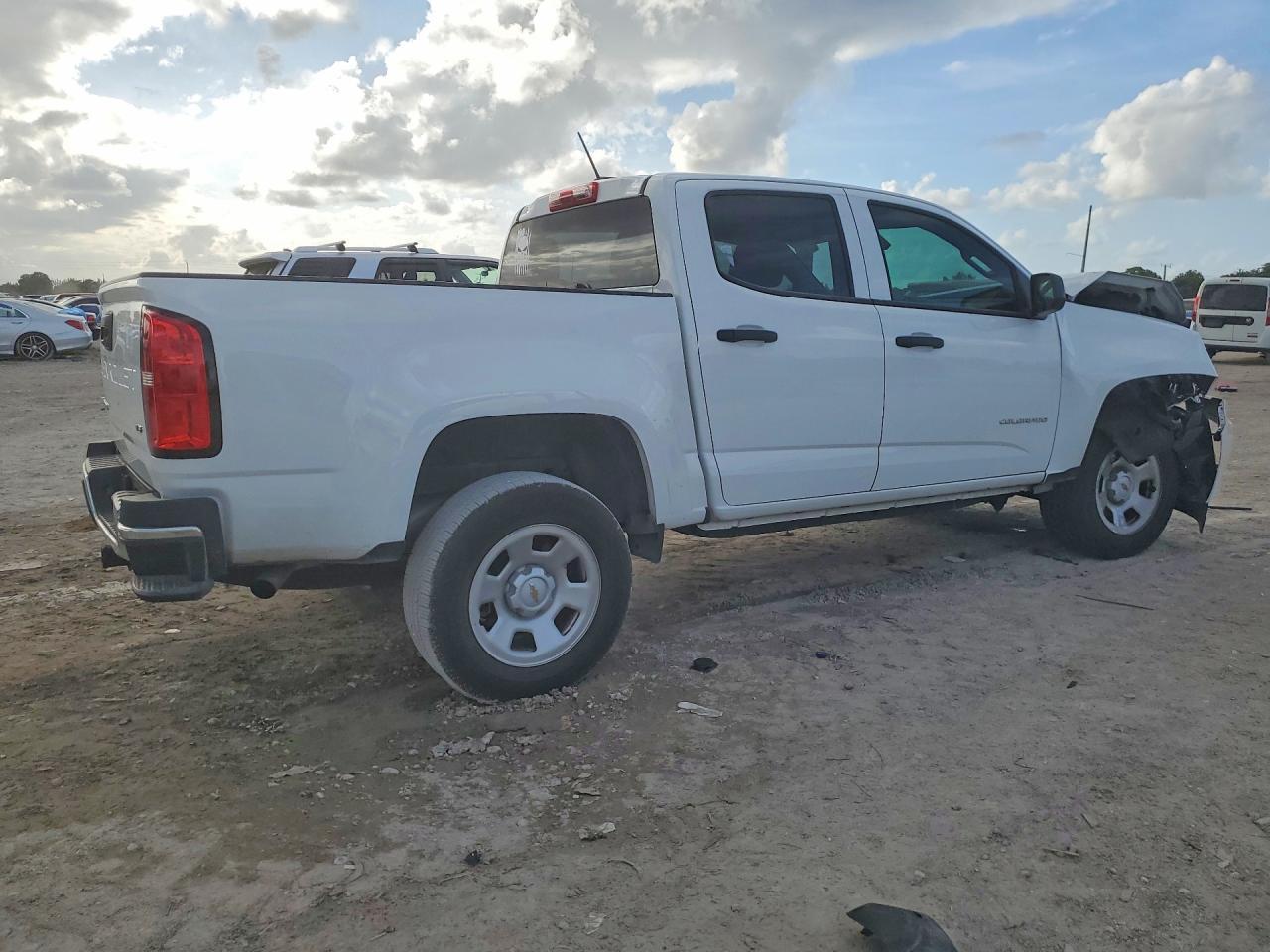 2022 Chevrolet Colorado - Фото 3