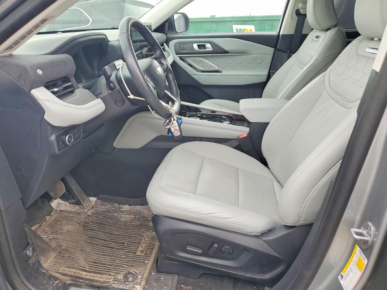 2025 Ford Explorer Platinum - Фото 7