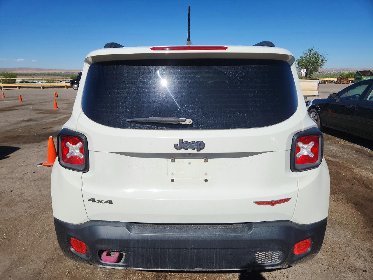 2016 Jeep Renegade Trailhawk - Фото 6