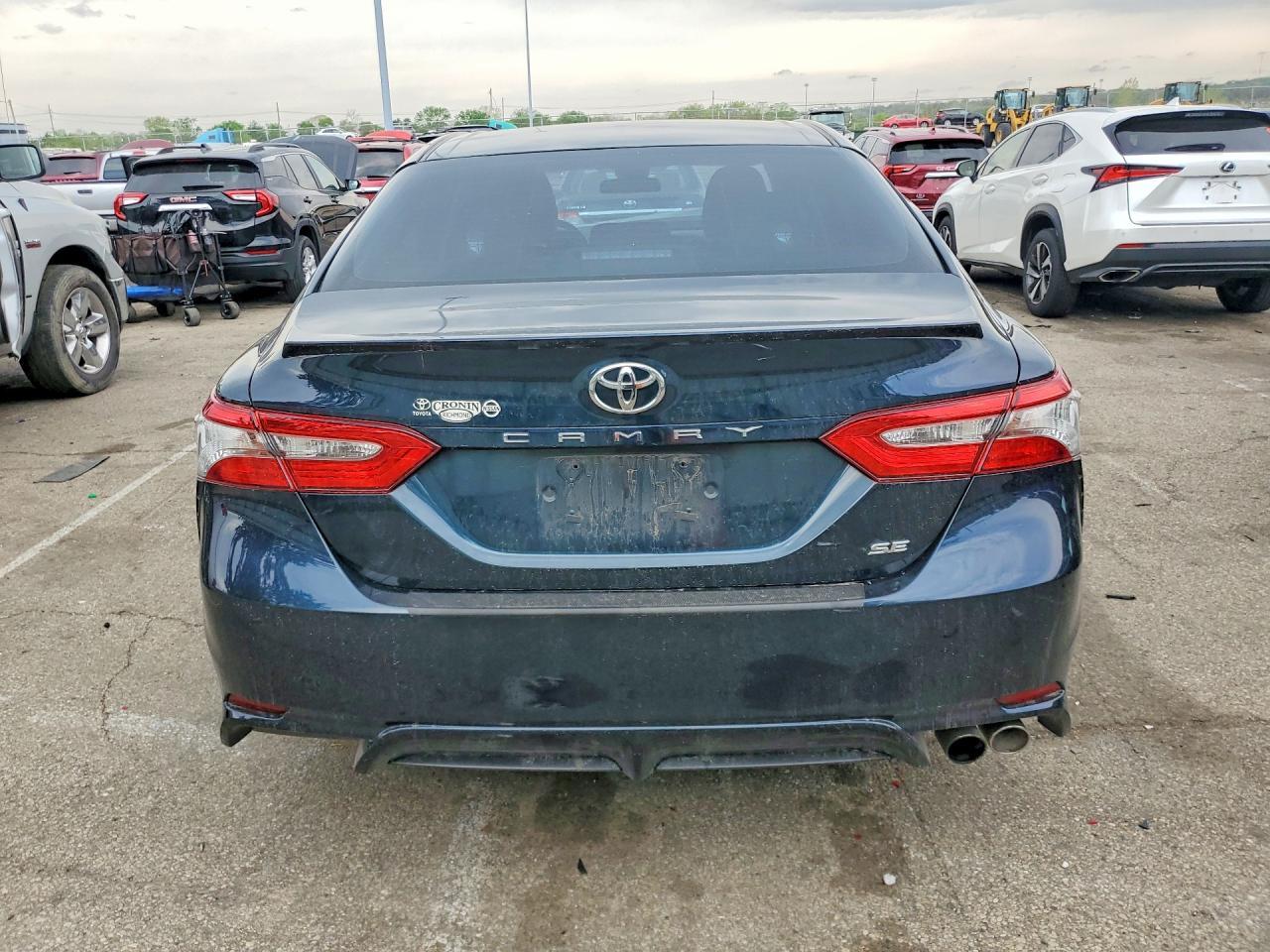 2018 Toyota Camry Se - Фото 6