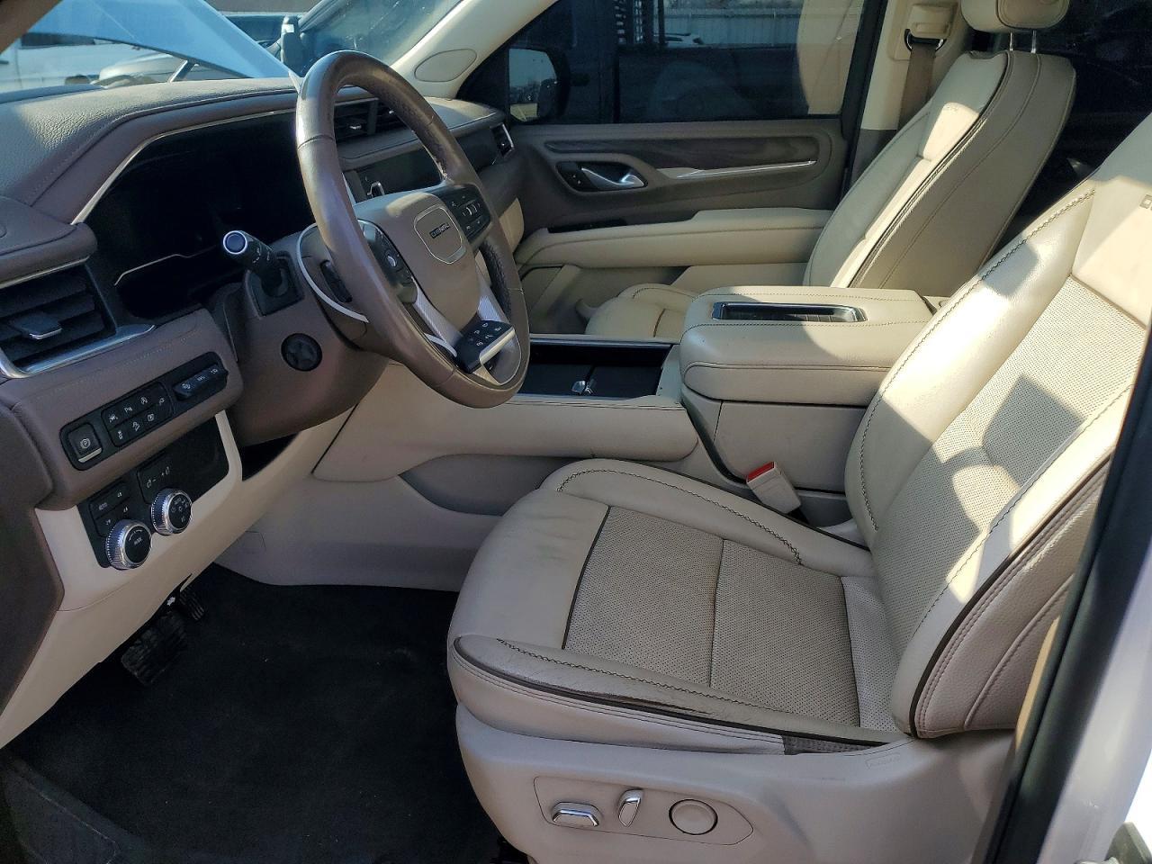 2022 GMC Yukon Xl Denali - Image 7