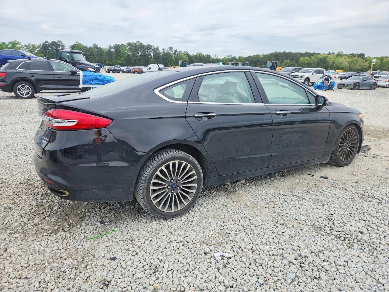 2018 Ford Fusion Titanium - Image 3