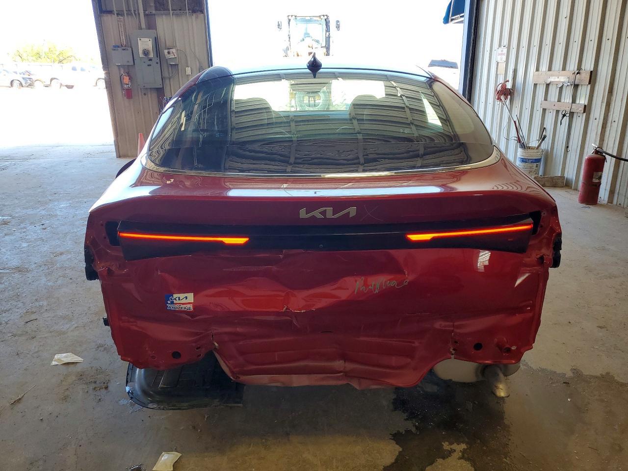 2025 Kia K5 Ex - Image 6