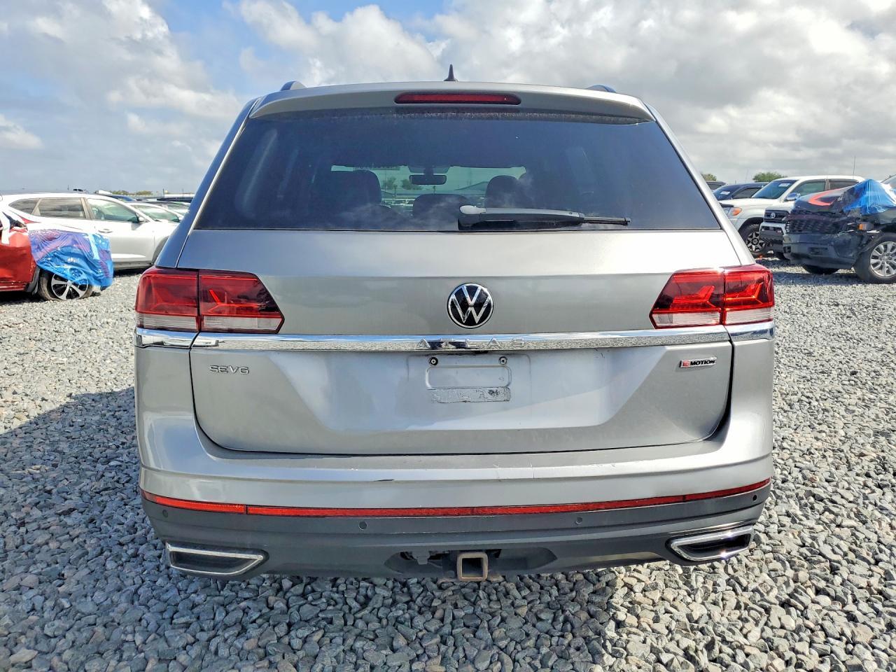 2022 Volkswagen Atlas Se - Image 6