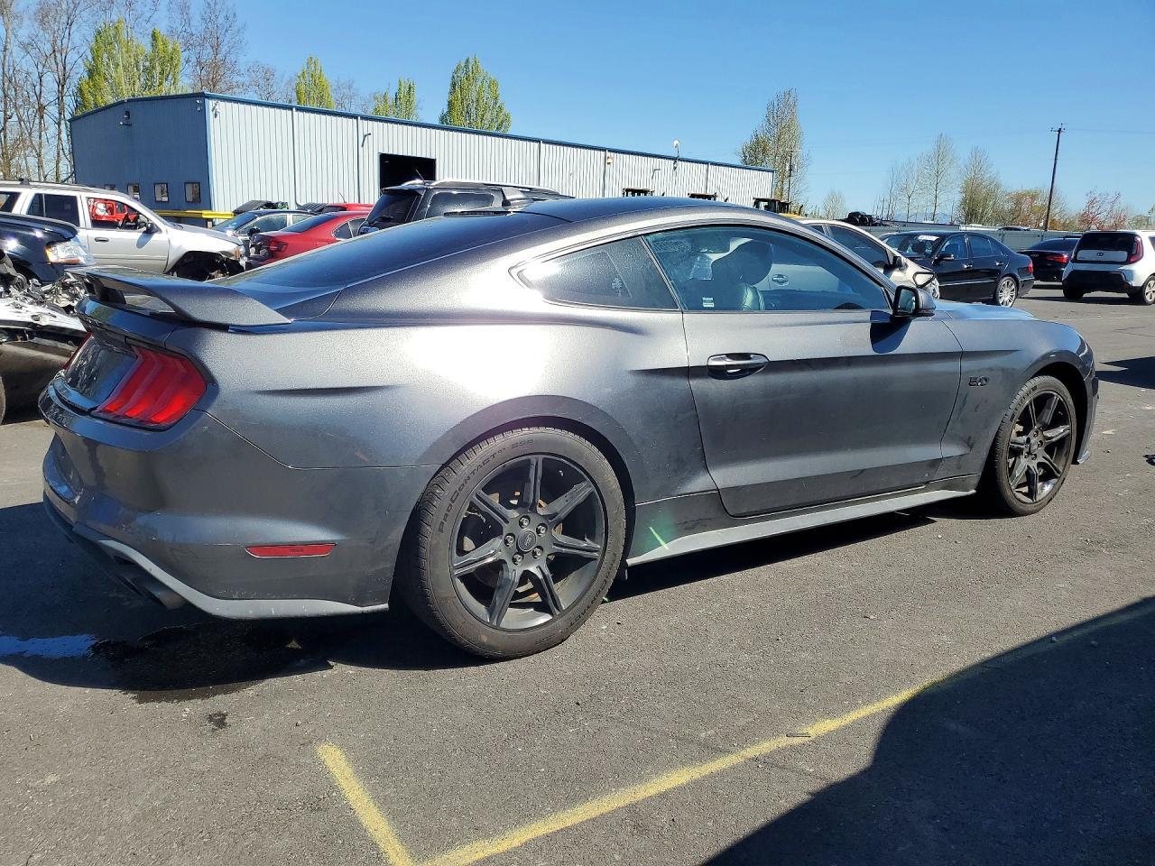 2020 Ford Mustang Gt - Фото 3