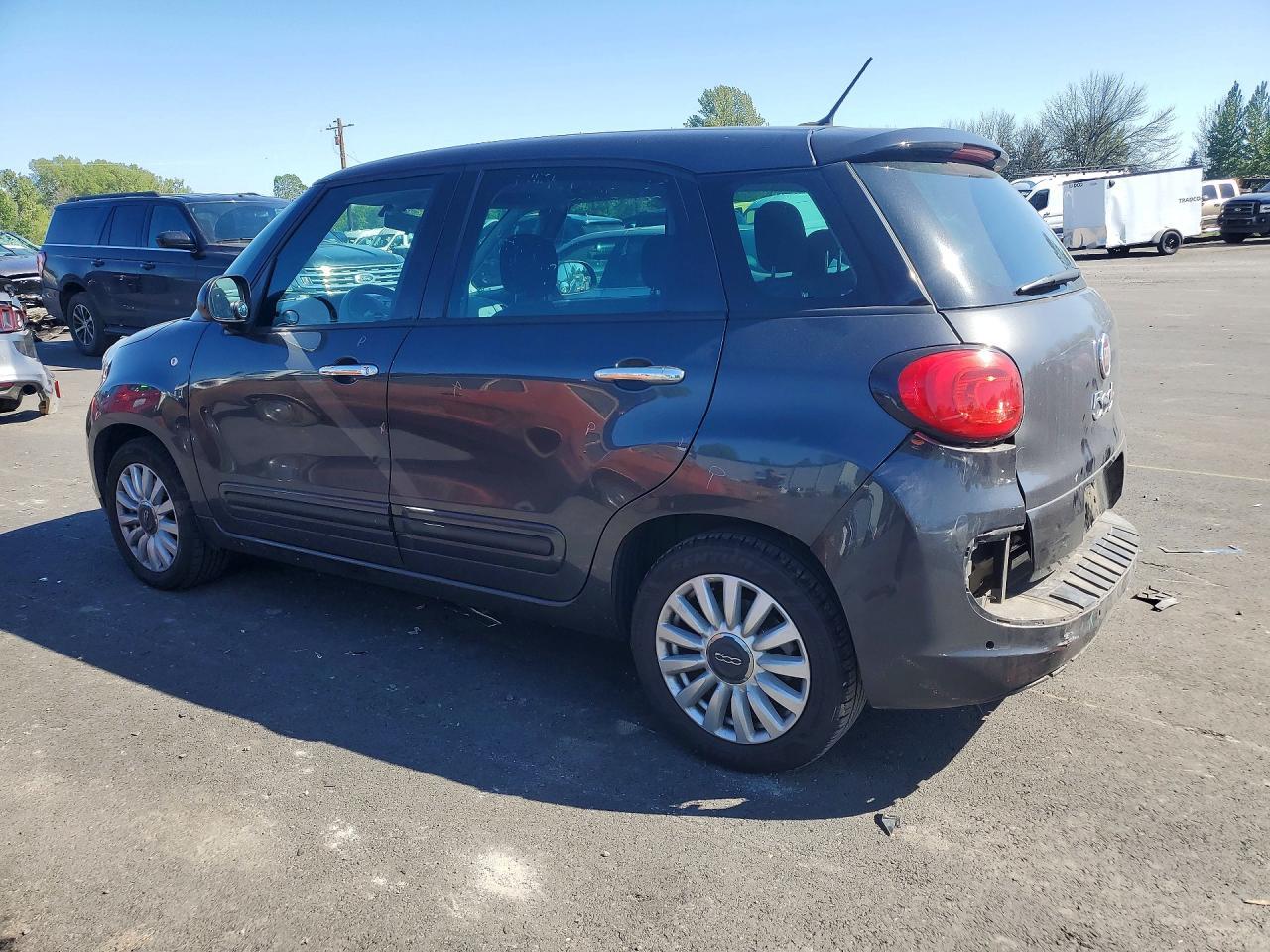 2014 Fiat 500L Easy - Image 2