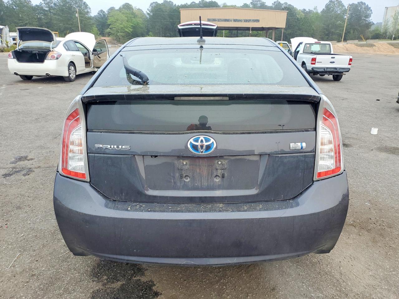 2015 Toyota Prius Five - Image 6