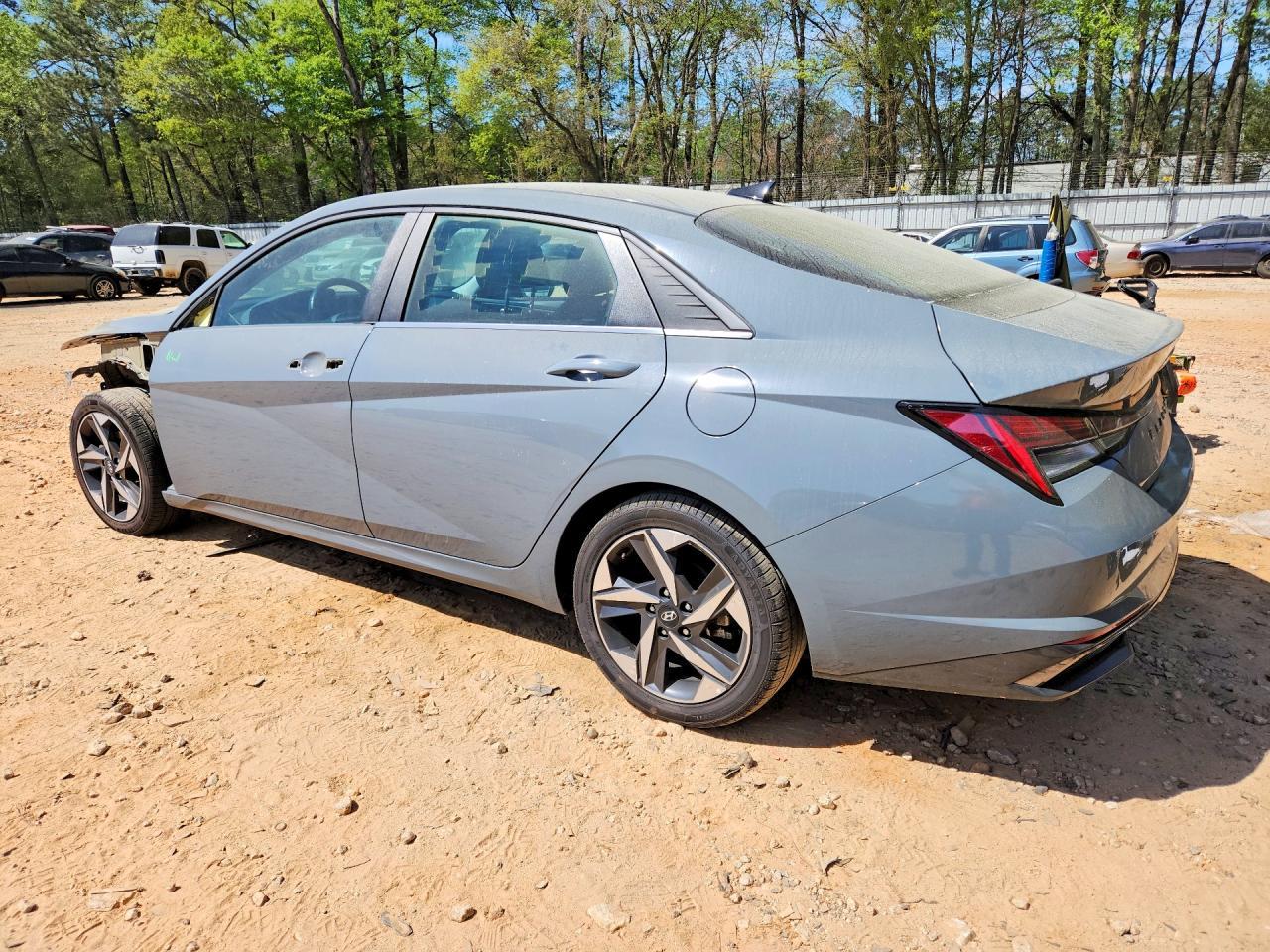 2021 Hyundai Elantra Hybrid Limited - Image 2