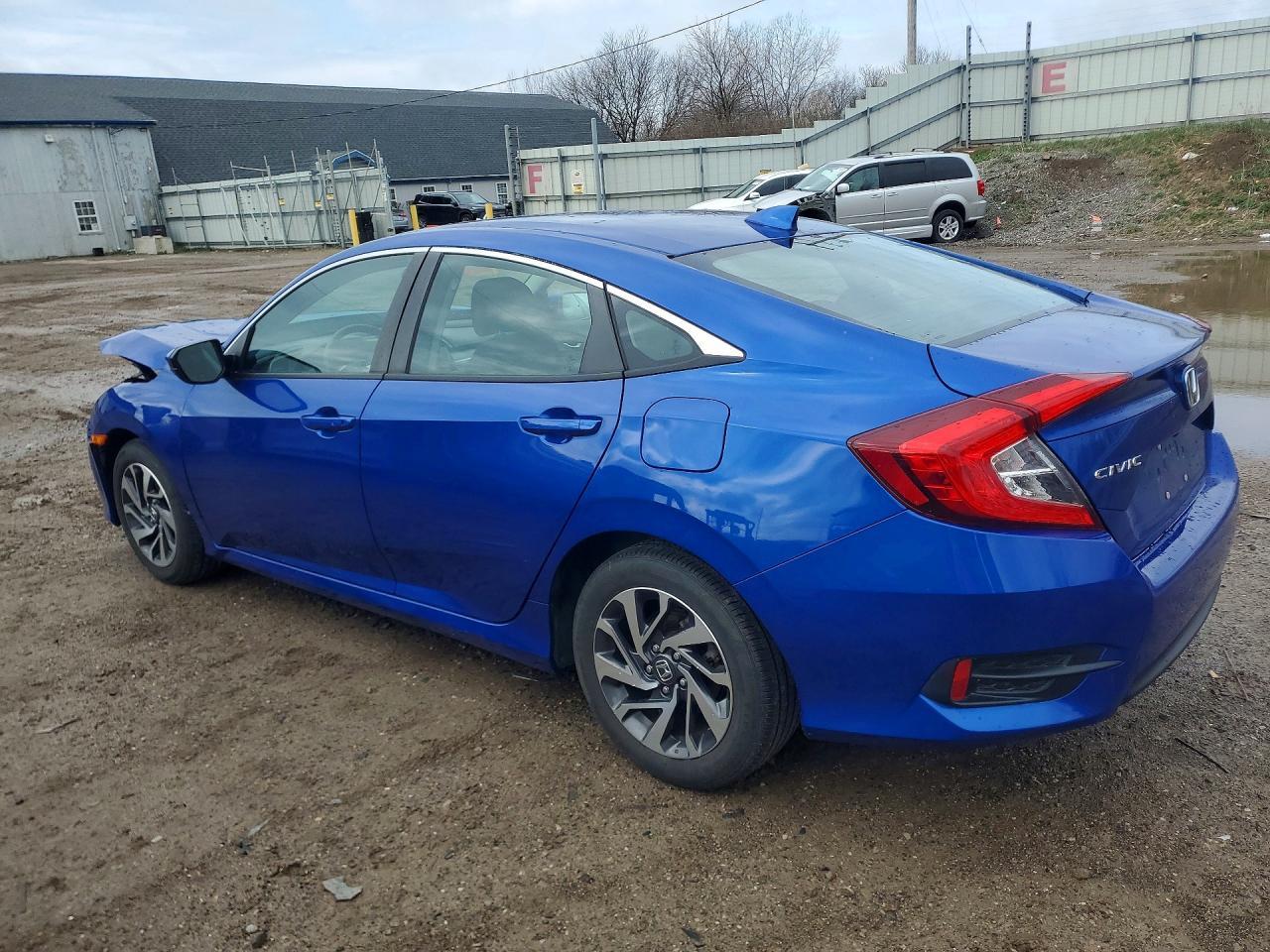 2018 Honda Civic 4D - Фото 2