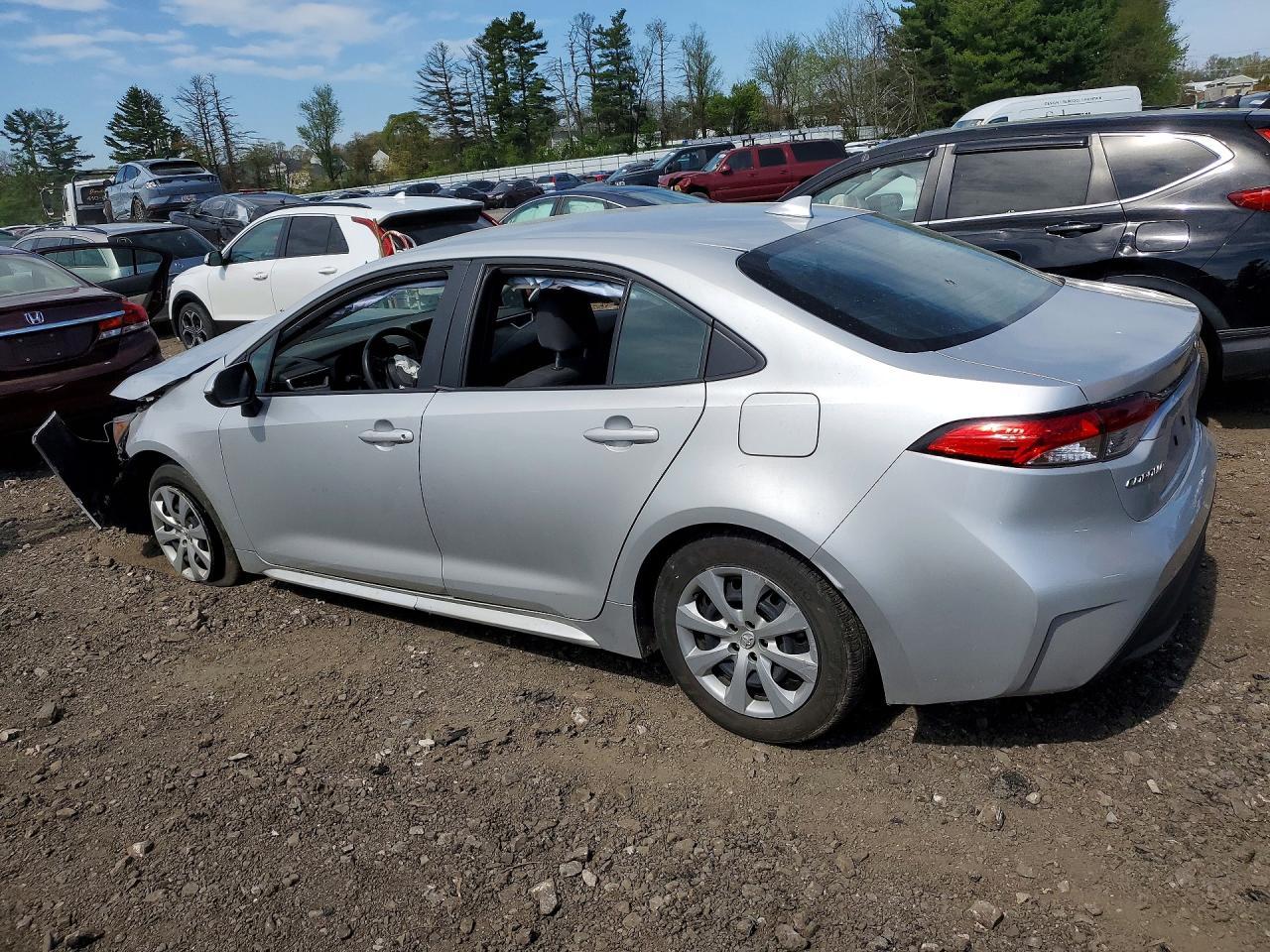 2023 Toyota Corolla Le - Image 2