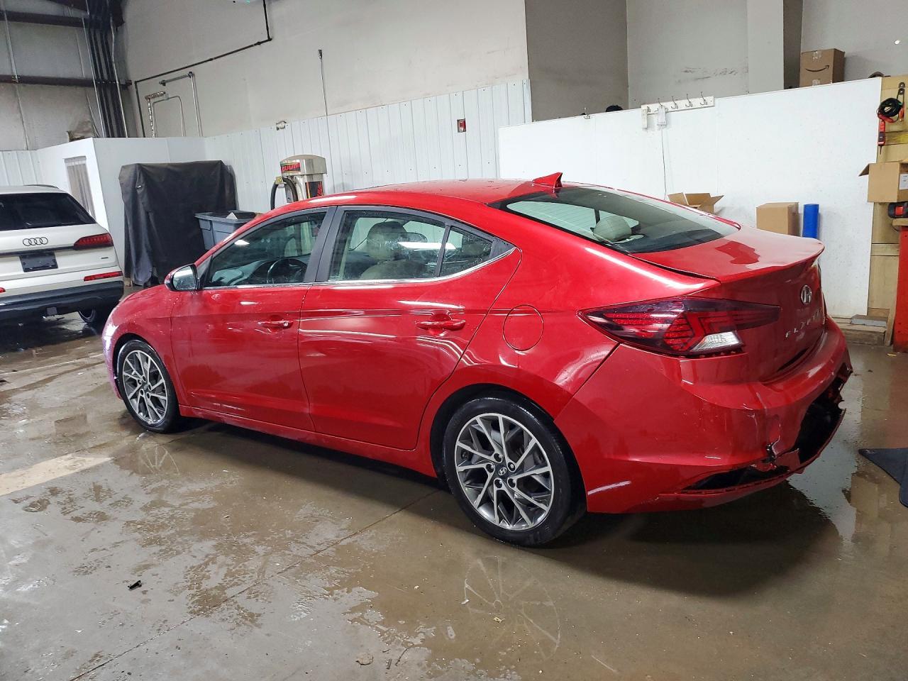 2020 Hyundai Elantra Limited - Фото 2