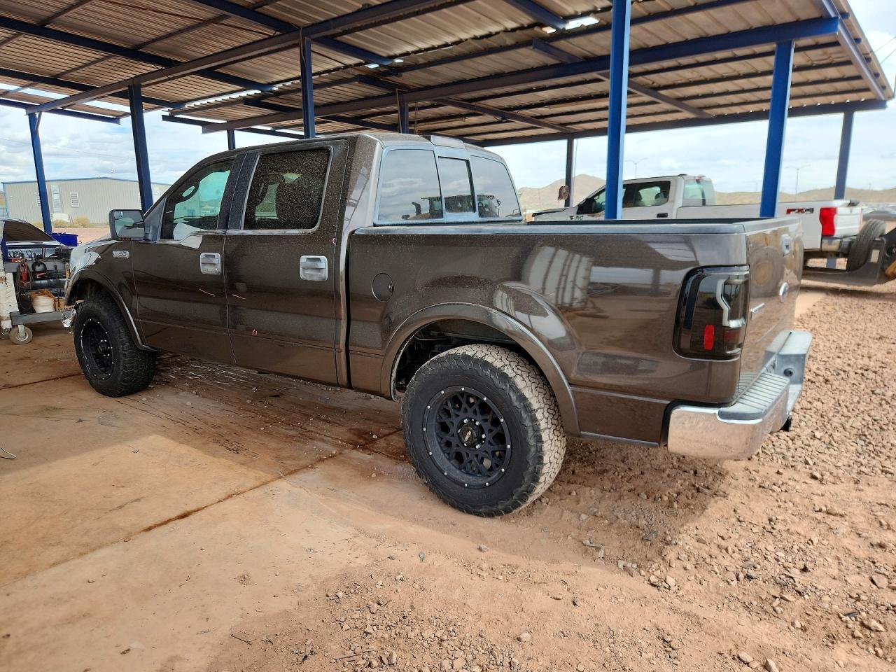 2005 Ford F150 Supercrew - Image 2