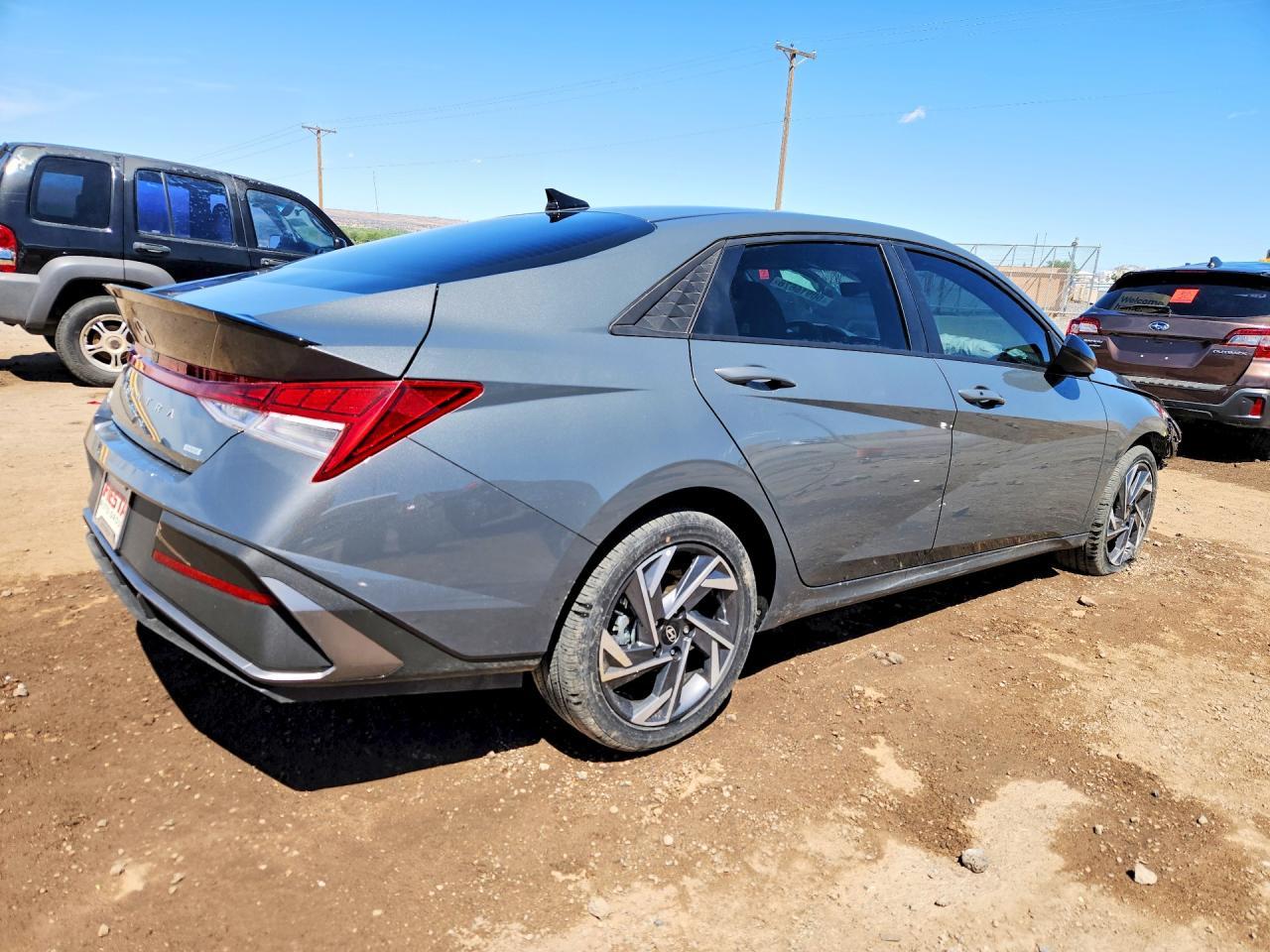 2025 Hyundai Elantra Hybrid Sel Sport - Фото 3