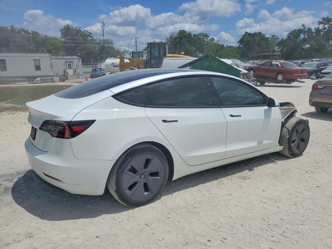 2023 Tesla Model 3 - Image 3