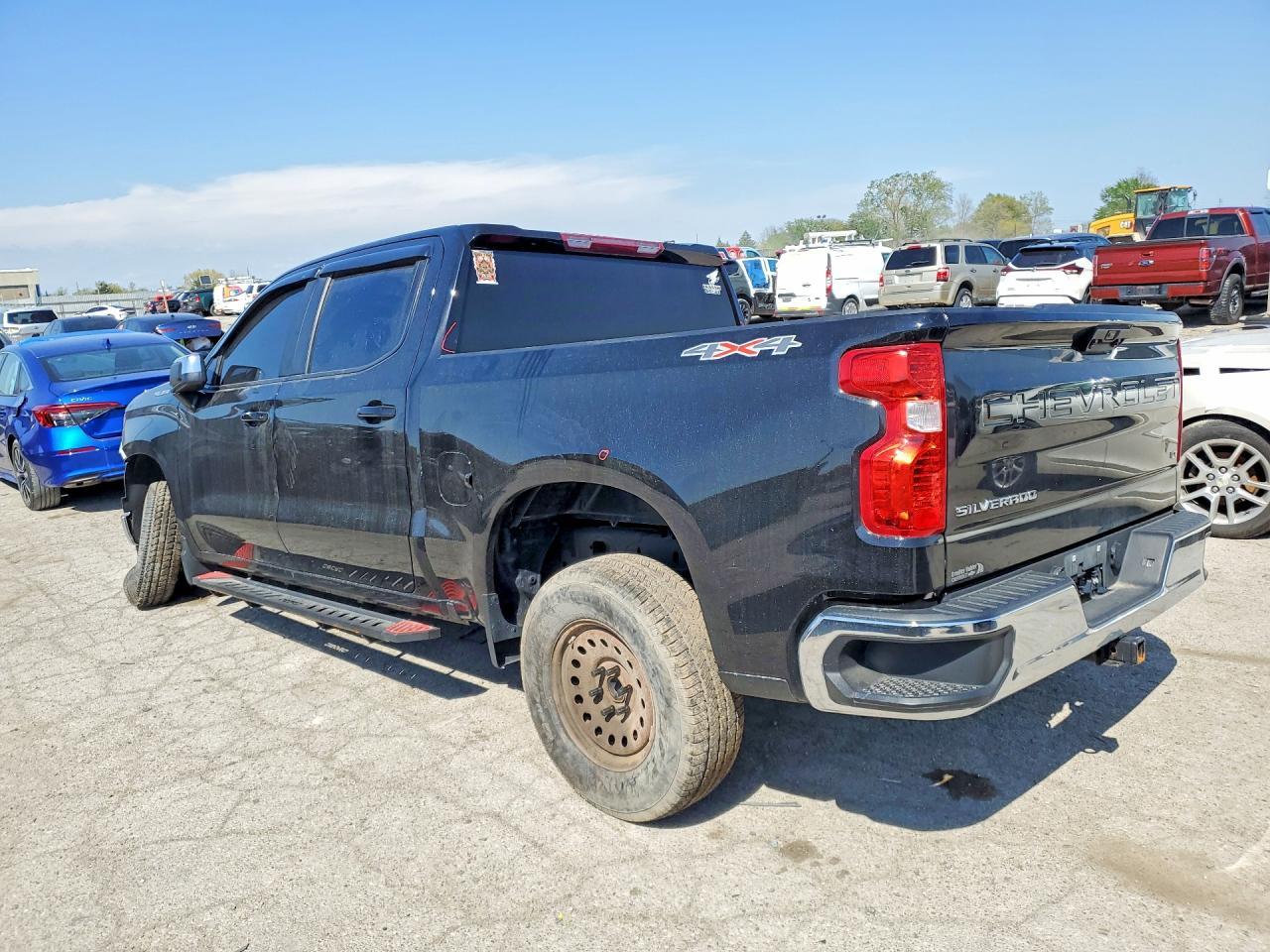 2023 Chevrolet Silverado K1500 Lt - Фото 2