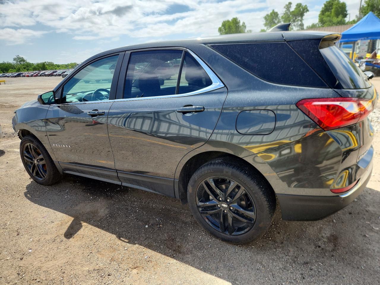 2021 Chevrolet Equinox Lt - Image 2