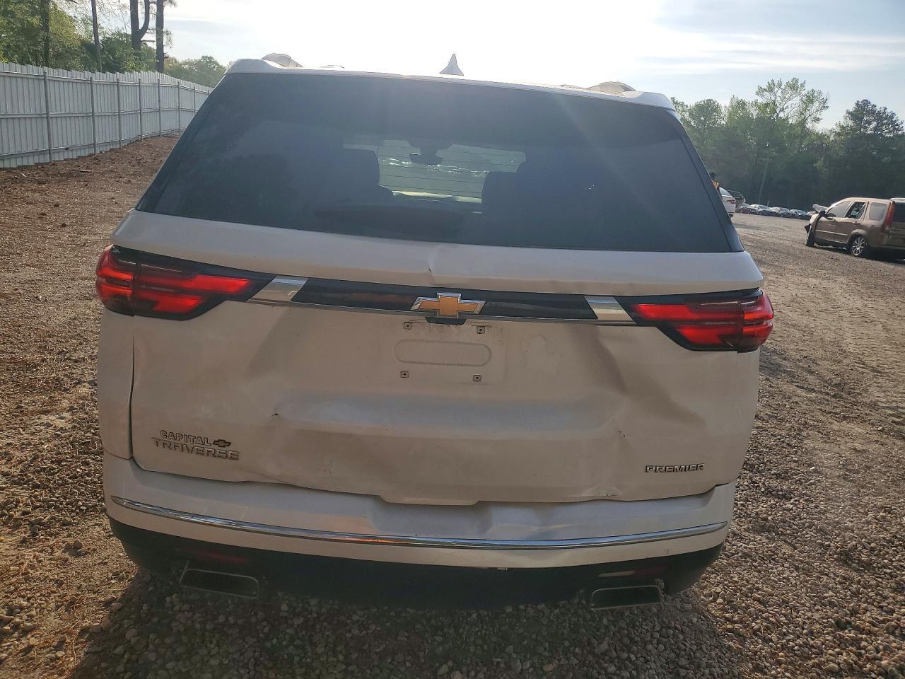 2023 Chevrolet Traverse Premier - Фото 6