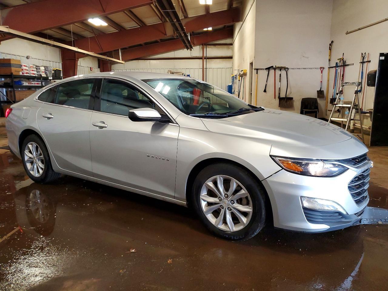 2022 Chevrolet Malibu Lt - Фото 4